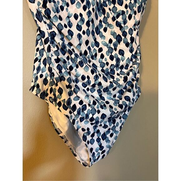 Nip Tuck Swim Size 8 Shapewear One Piece Swimsuit Blue Watercolor Dot Print - Picture 8 of 13